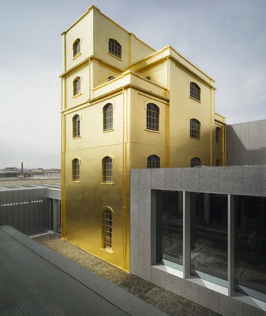 Geschiktheid Baan zak Milan – Fondazione Prada